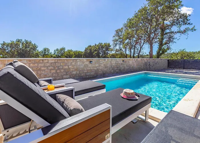 Amazing In Vikendica